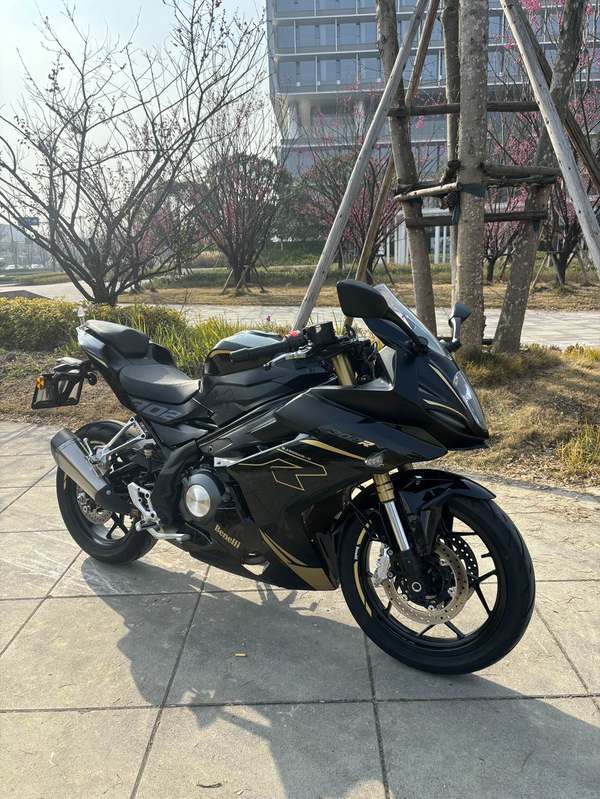 二手贝纳利龙卷风 Tornado 302R