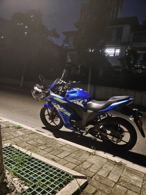 二手济南铃木极客飒 Gixxer 155