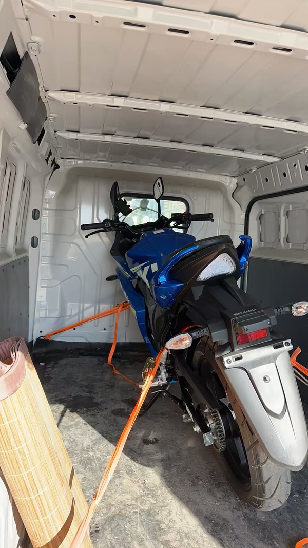 二手济南铃木极客飒 Gixxer 155