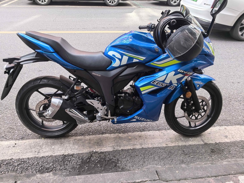 二手济南铃木极客飒 Gixxer 155