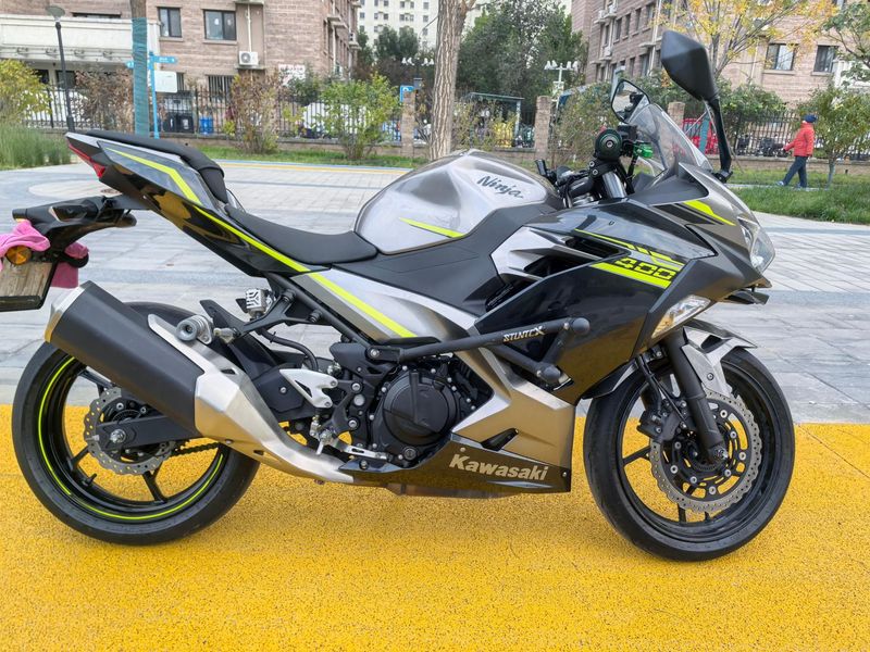 二手川崎Ninja 400
