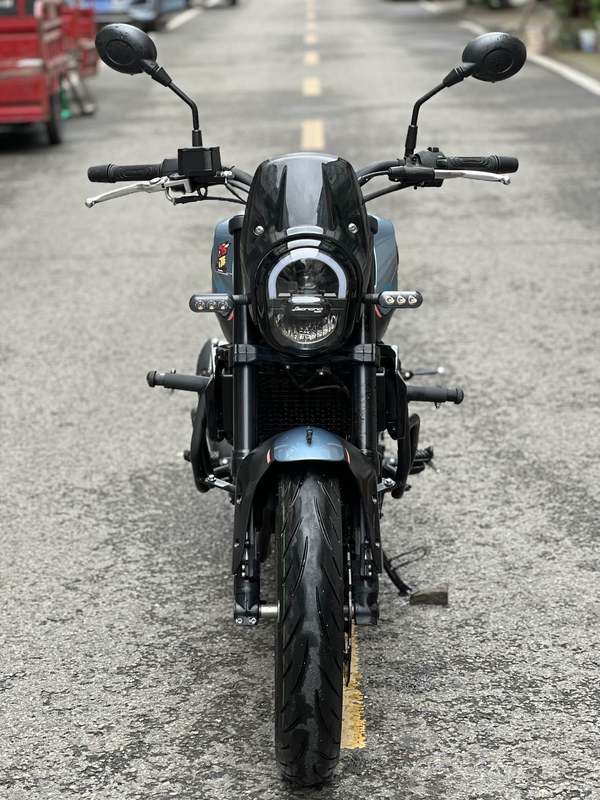 二手贝纳利幼狮 Leoncino 150