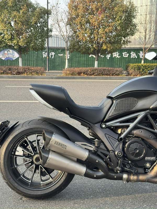 二手杜卡迪Diavel 