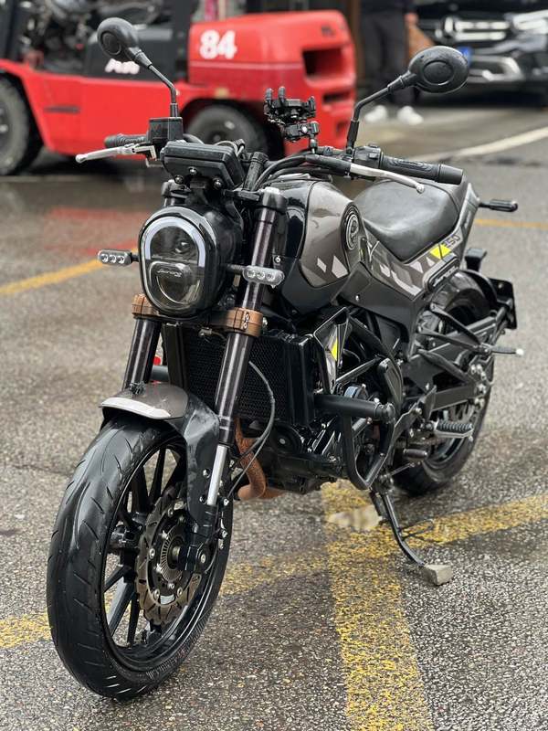 二手贝纳利幼狮 Leoncino 250