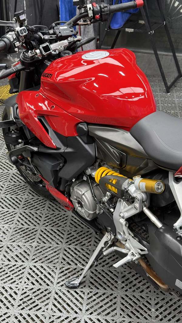 二手杜卡迪Street Fighter V2