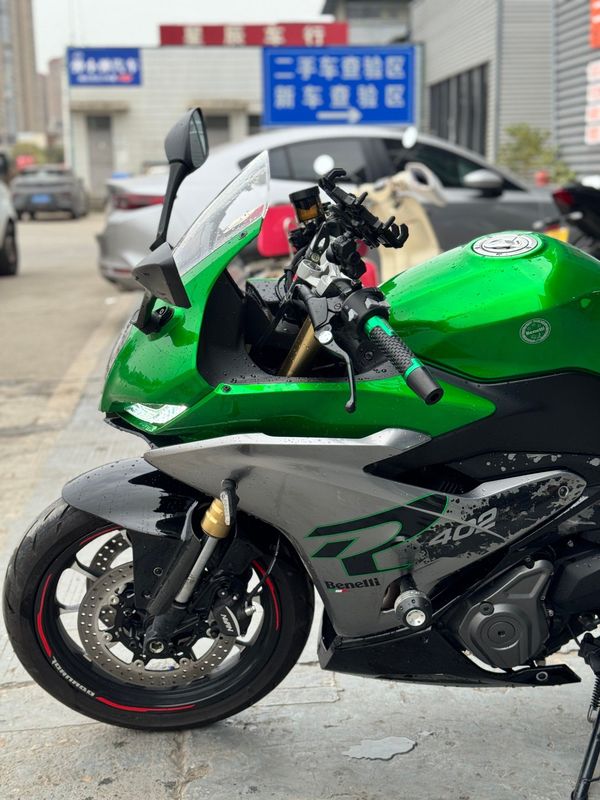 二手贝纳利龙卷风 Tornado 402R