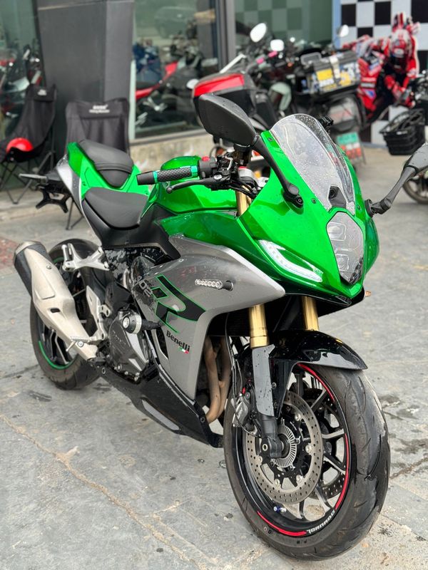 二手贝纳利龙卷风 Tornado 402R