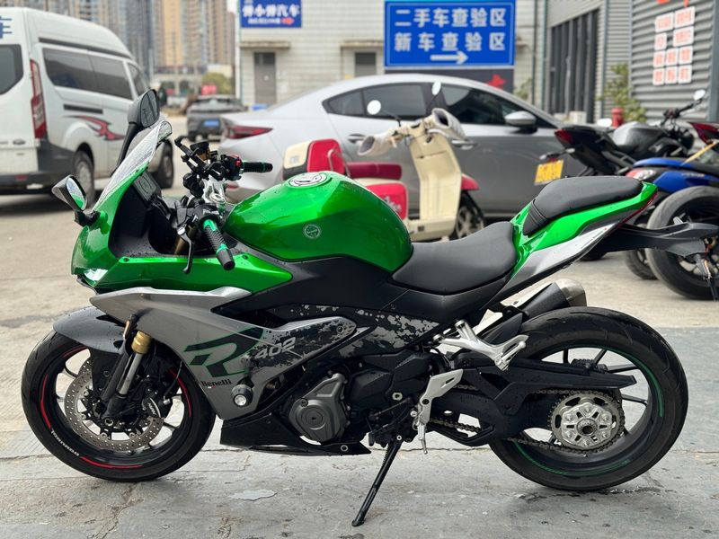 二手贝纳利龙卷风 Tornado 402R