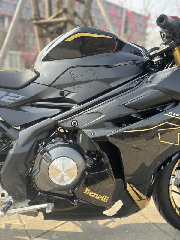 二手贝纳利龙卷风 Tornado 302R