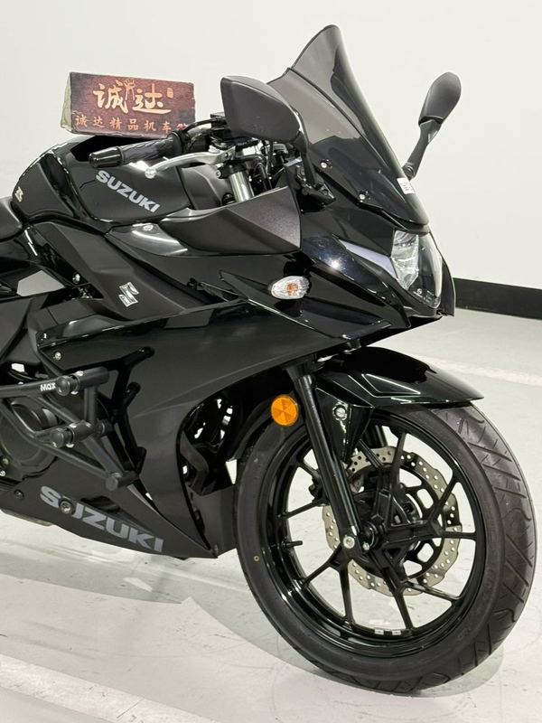 二手豪爵铃木GSX250R