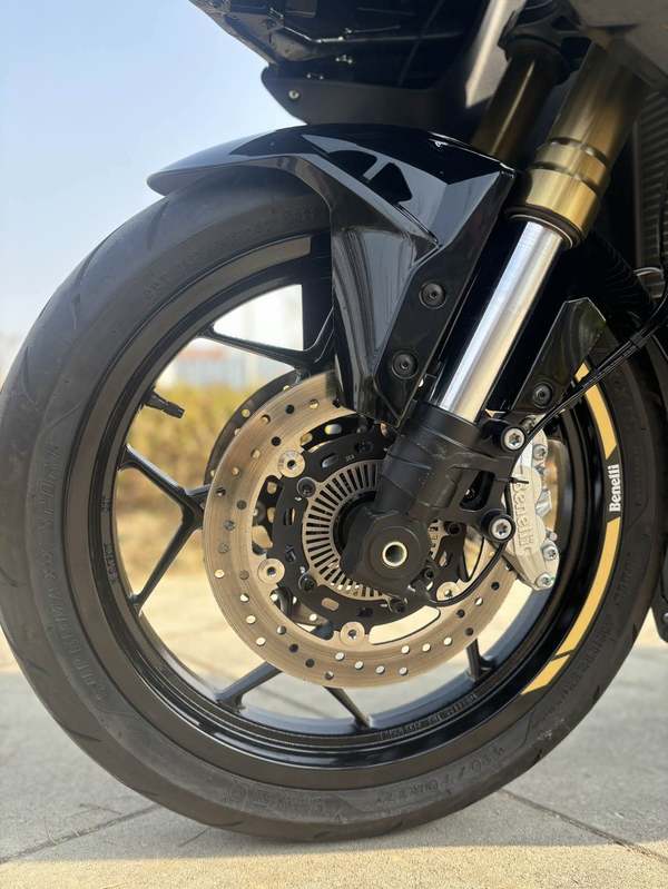 二手贝纳利龙卷风 Tornado 302R