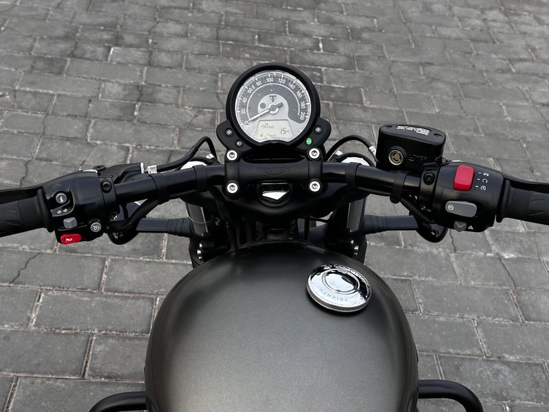 二手凯旋Bonneville Bobber