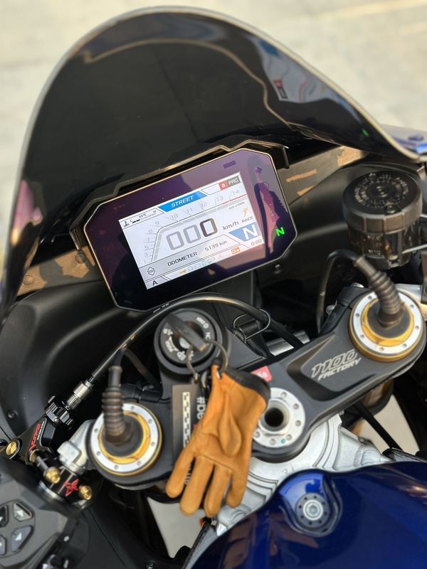 二手阿普利亚RSV4