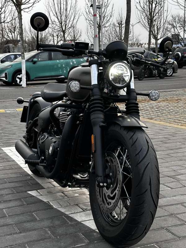 二手凯旋Bonneville Bobber