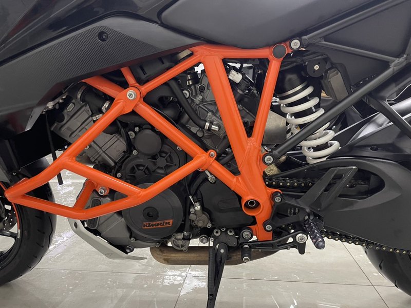 二手KTMR2R1290 Super Duke GT