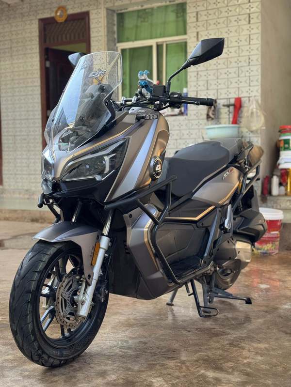 二手QJMOTOR鸿150ADV