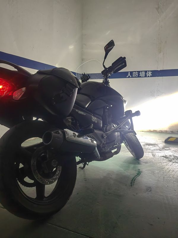 二手豪爵铃木骊驰 GW250