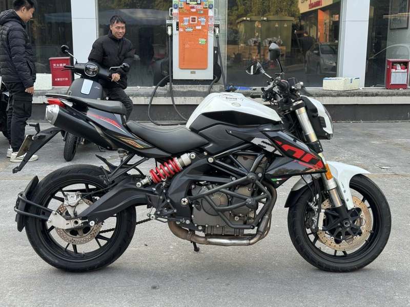 二手贝纳利TNT600i