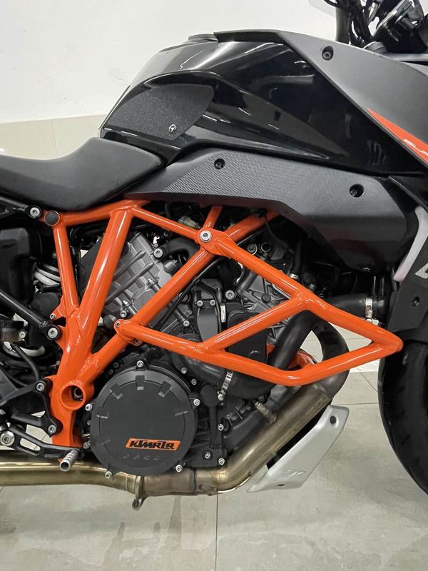 二手KTMR2R1290 Super Duke GT