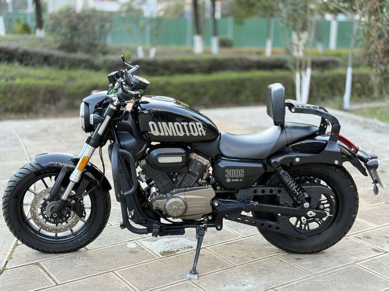 二手QJMOTOR闪300