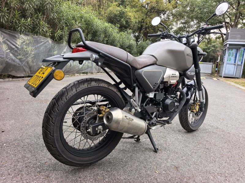 二手五羊本田鸷道 CB190SS