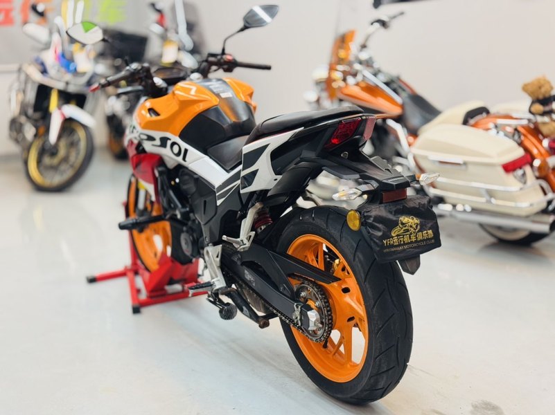 二手五羊本田CB190R 暴锋眼