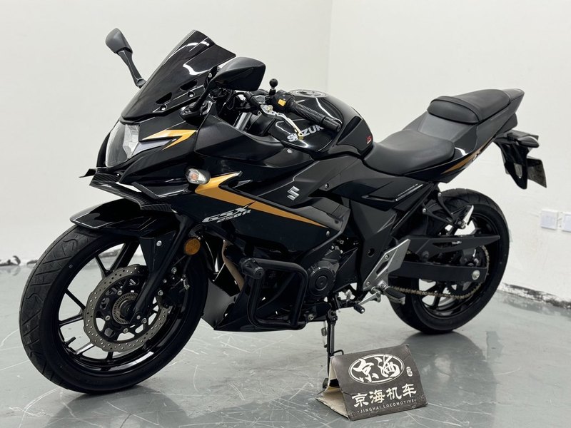 二手豪爵铃木GSX250R