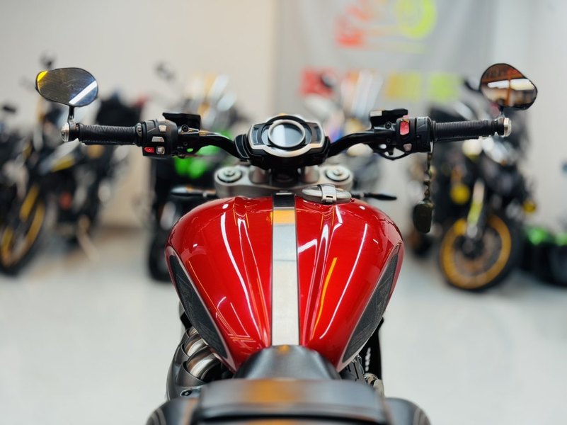 二手凯旋Rocket 3