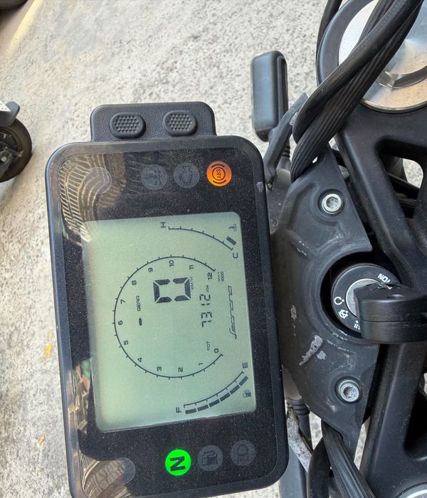 二手贝纳利幼狮 Leoncino 250