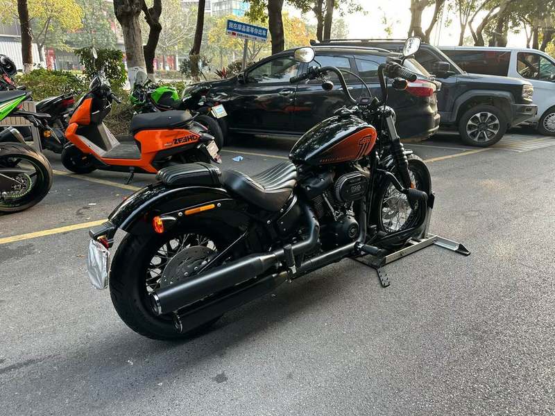 二手哈雷戴维森街霸 Street Bob