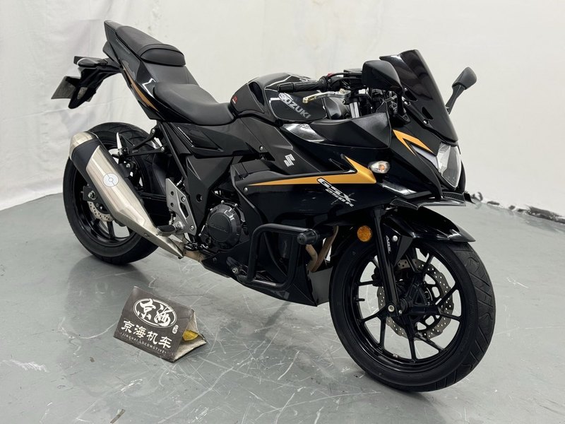 二手豪爵铃木GSX250R