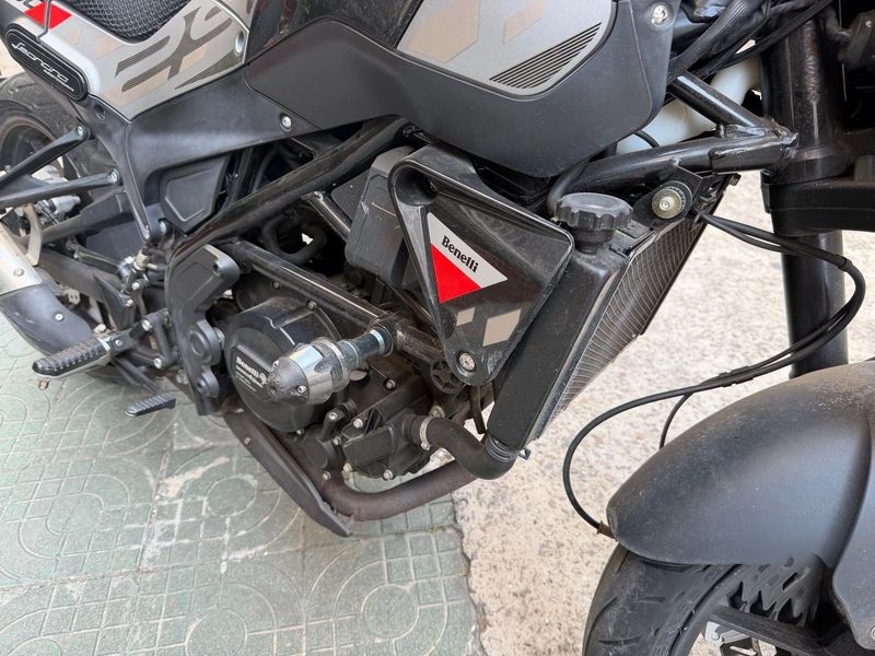 二手贝纳利幼狮 Leoncino 250