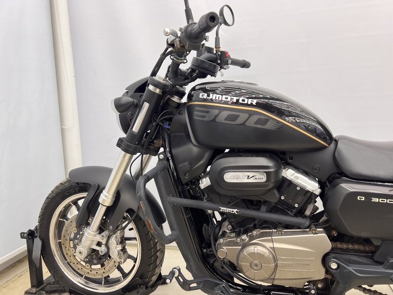 二手QJMOTOR闪300