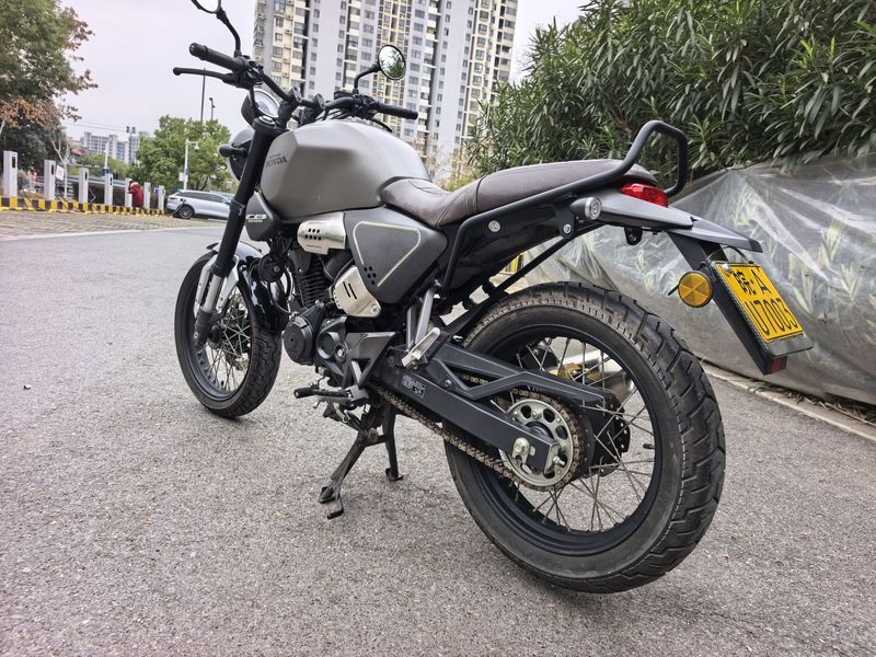 二手五羊本田鸷道 CB190SS