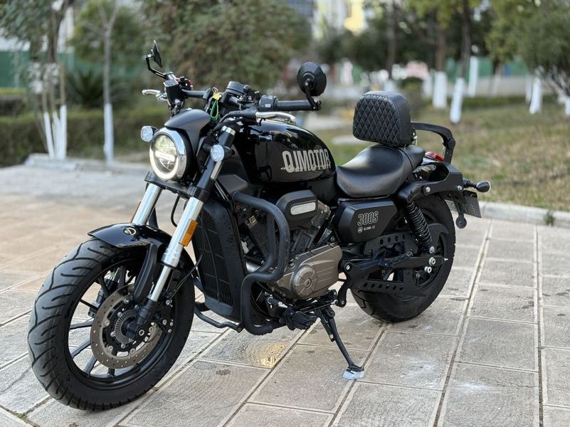 二手QJMOTOR闪300