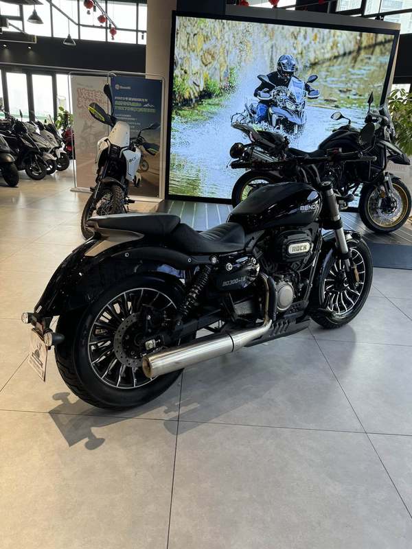 二手奔达Rock300 灰石