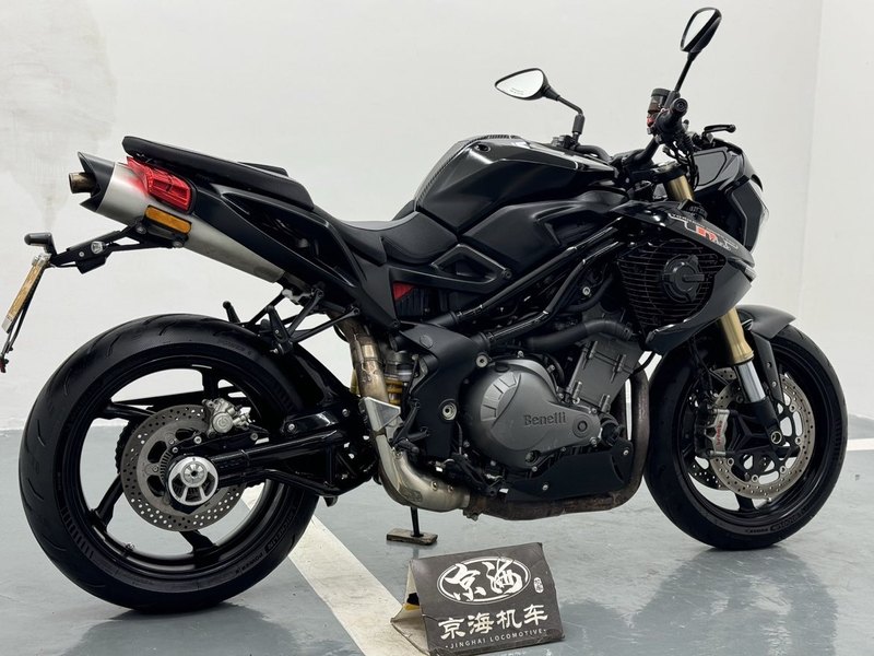 二手贝纳利TNT899