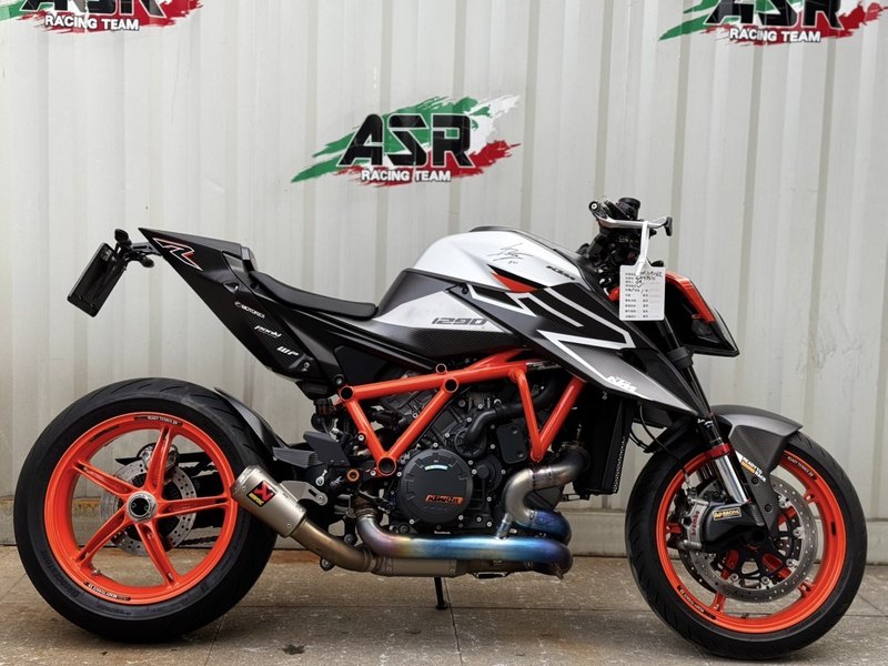 二手KTMR2R1290 Super Duke