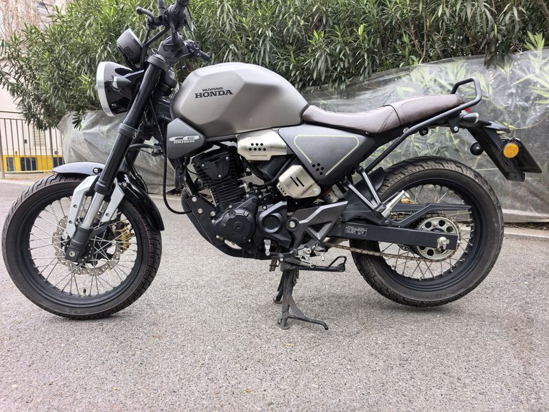 二手五羊本田鸷道 CB190SS