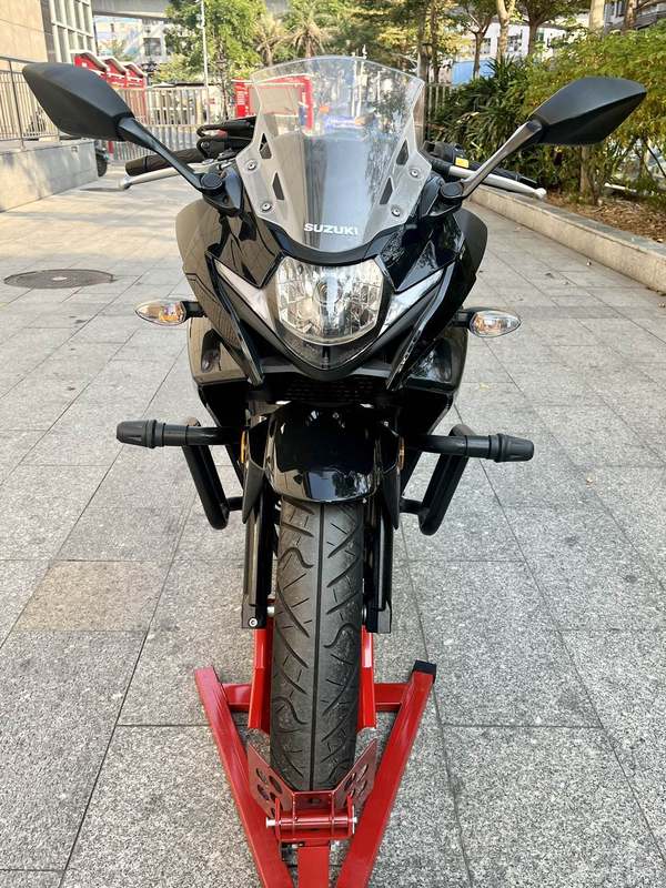 二手豪爵铃木GSX250R