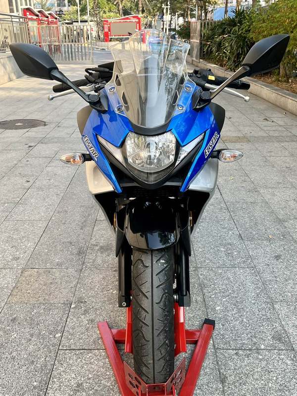 二手豪爵铃木GSX250R