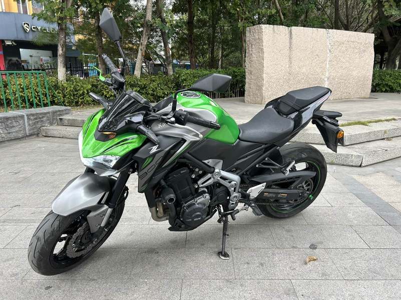 二手川崎Z900