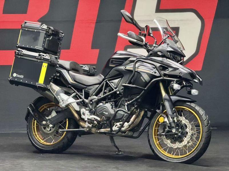 二手贝纳利TRK552