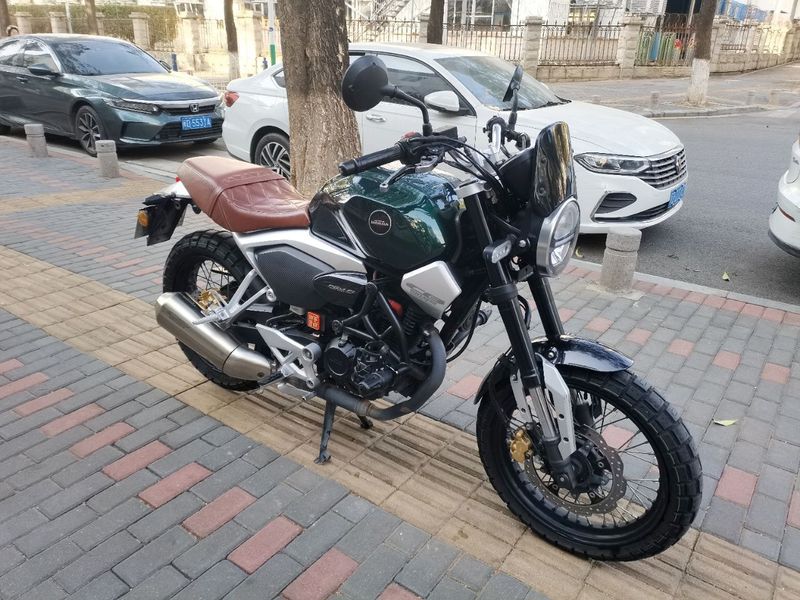 二手五羊本田鸷道 CB190SS