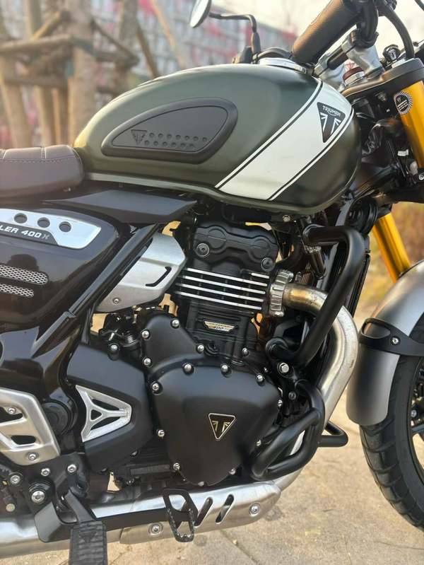 二手凯旋Scrambler 400 X