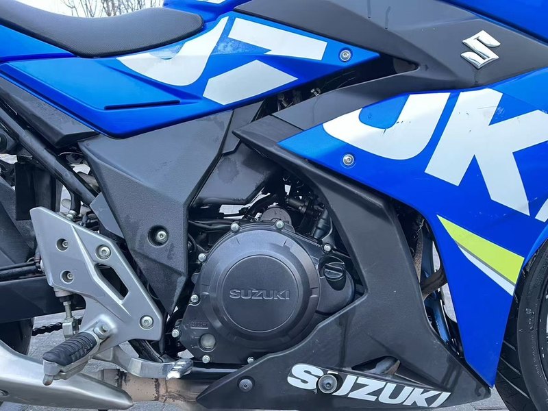 二手豪爵铃木GSX250R