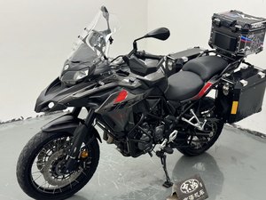 二手贝纳利金鹏 TRK502