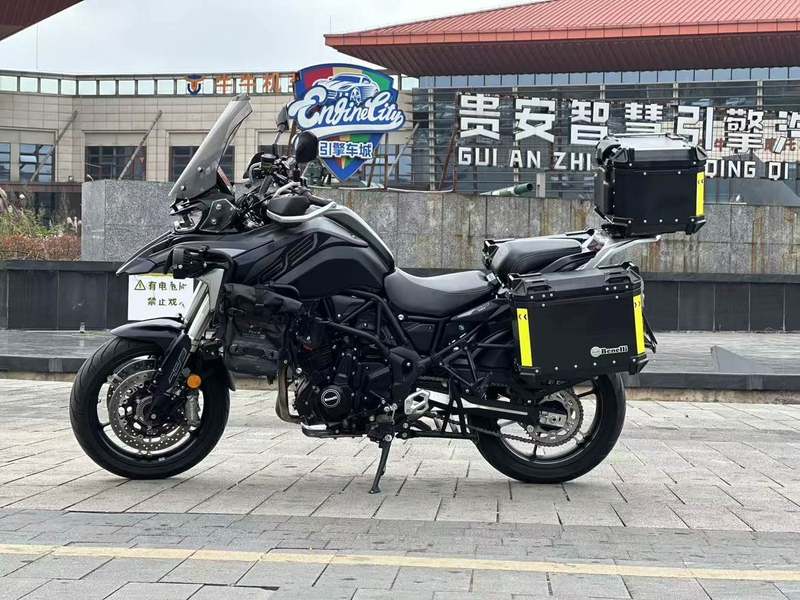 二手贝纳利TRK702