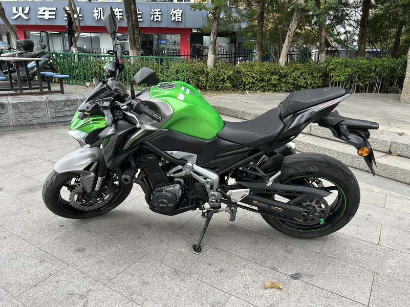 二手川崎Z900