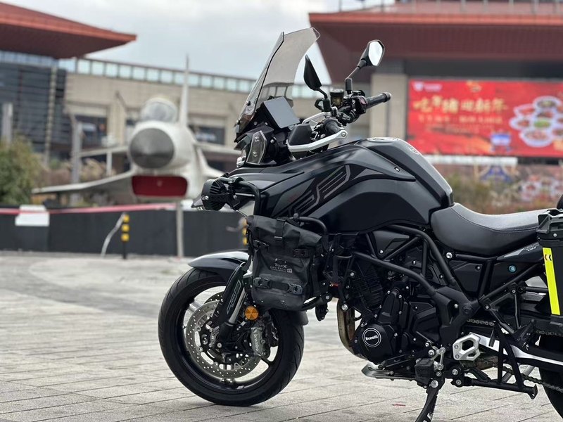 二手贝纳利TRK702